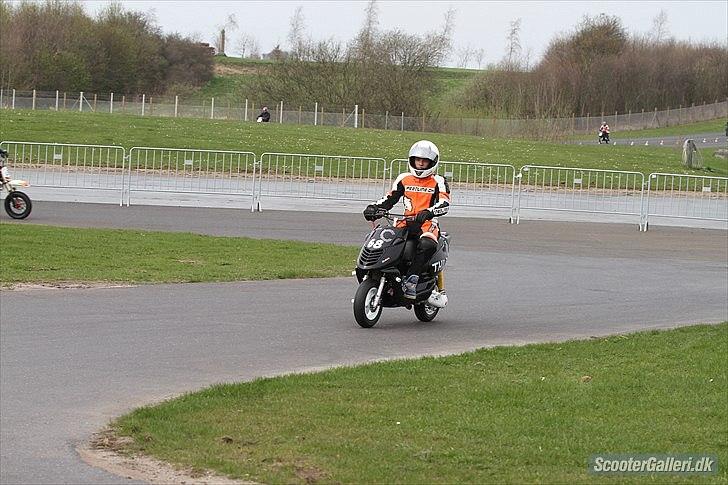 Aprilia Sonic TeamCross 18.40 hk billede 18