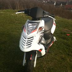 Aprilia sonic