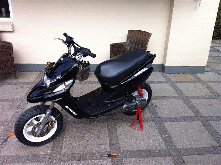 Yamaha BWS NG - Manger lige lygteskjoldet og spoileren :) billede 3