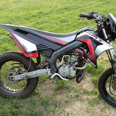 Derbi senda  M smt skjolde