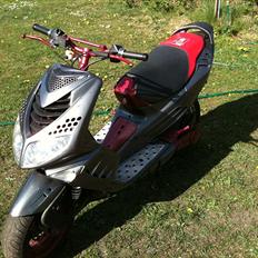 Peugeot speedfight 2