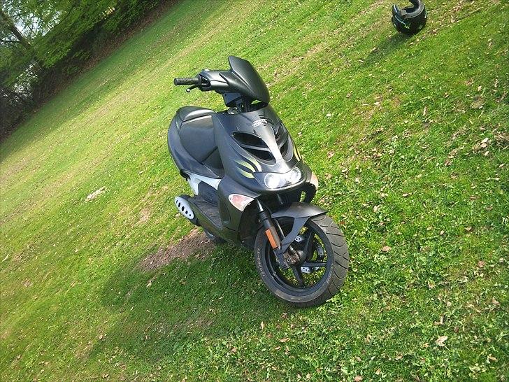 Aprilia Sr50 GP1 SOLGT! billede 6