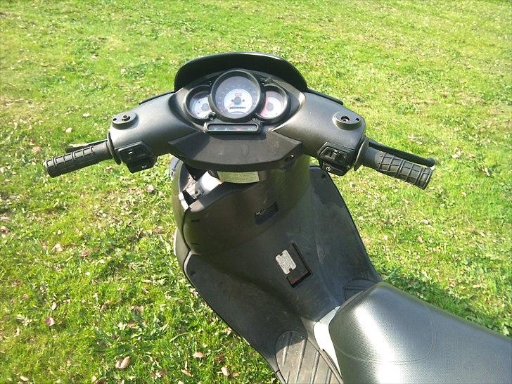 Aprilia Sr50 GP1 SOLGT! billede 10