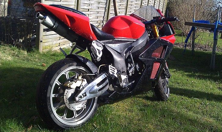 Skyteam Phoenix Byttet til Tzr billede 2