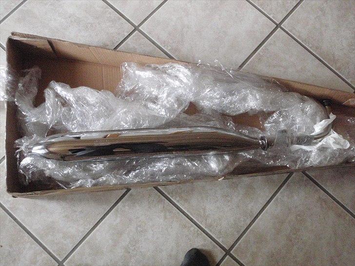 Honda Cd50k1 - Så kom der et original udstødning, godt nok brugt men rigtig pæn. Thanks Rubenn billede 10