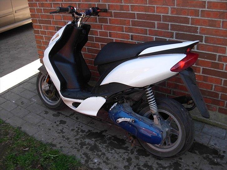 Yamaha Jog R billede 3