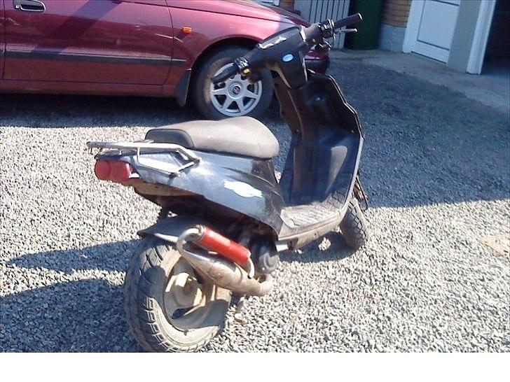 PGO Hot 50 # Bøvsen # - DER ER 5 BILLEDER MAN KAN SE! DET ER TILLADT OG DER ER MASSERE AF TEKST! :) billede 1