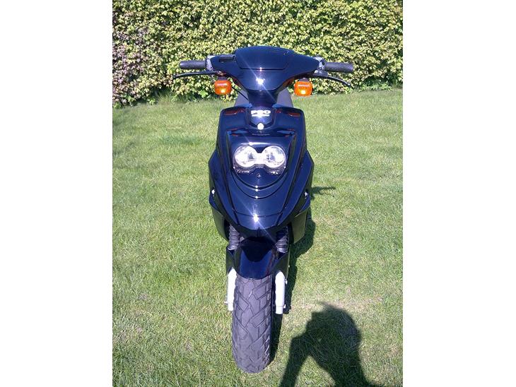 {{currentPhoto.altText}} billede {{currentPhoto.number}}