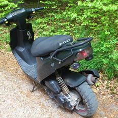 PGO Hot50 "Carbon" Solgt