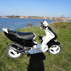 Peugeot Speedfight 2