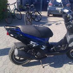 PGO hot 50 solgt 7500kr