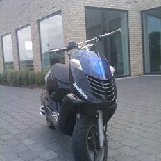 Aprilia sonic Solgt