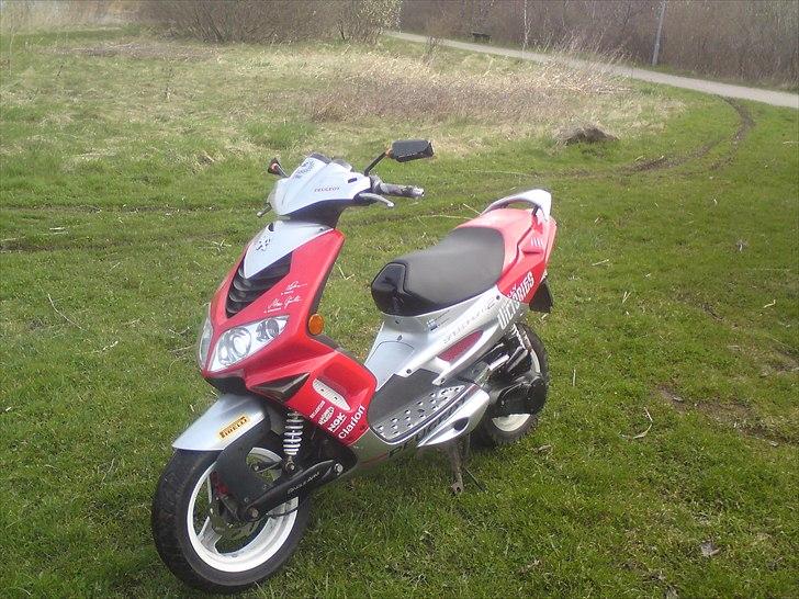 Peugeot Speedfight 2 solgt billede 17