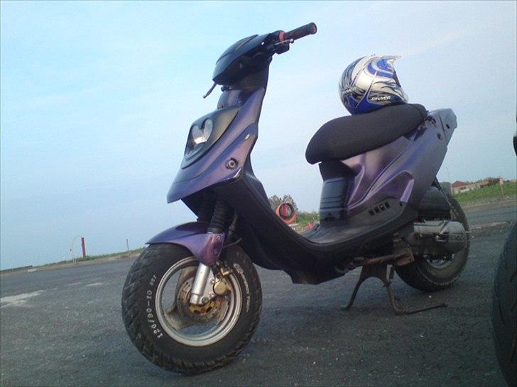 PGO hot 50 ¤SOLGT¤ billede 1