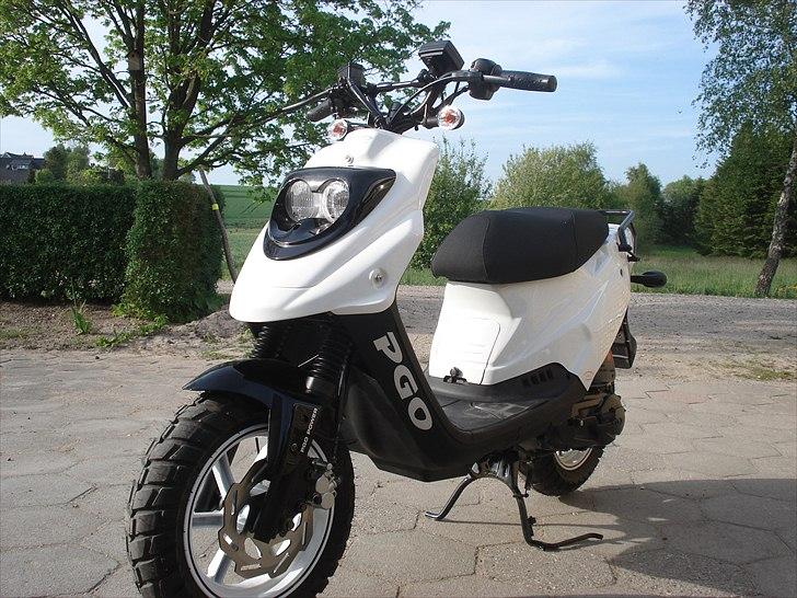 PGO Hot 50 Naked billede 1