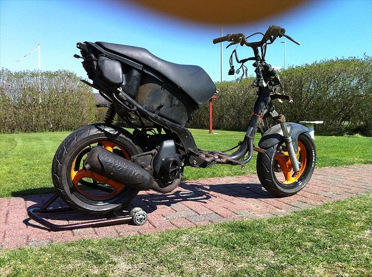 Aprilia SR50 (Lodret) skrottet billede 6