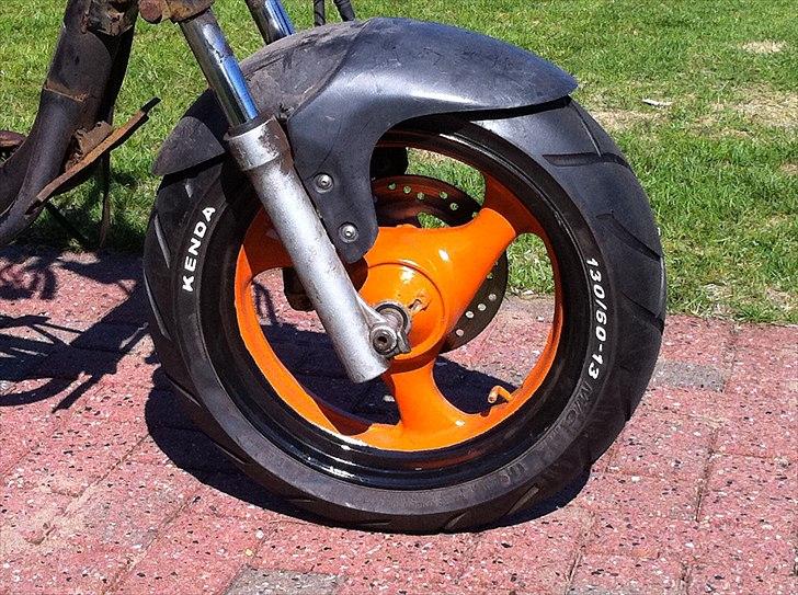 Aprilia SR50 (Lodret) skrottet billede 8