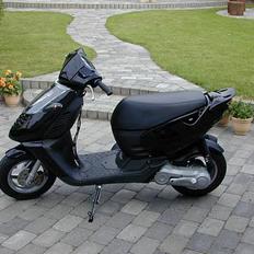 Aprilia Sonic (Solgt)