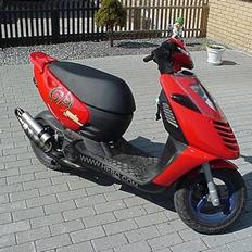 Aprilia sonic GP