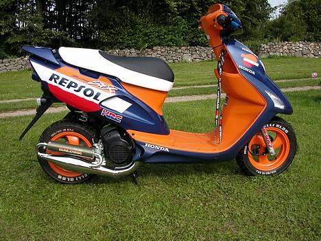 Honda SFX Repsol $ - nu med krom simonini TT billede 7