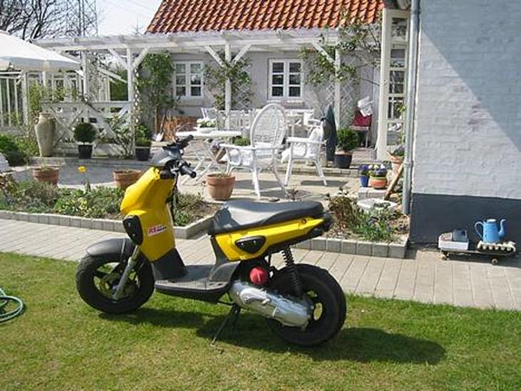 {{currentPhoto.altText}} billede {{currentPhoto.number}}