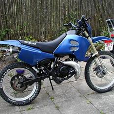 Suzuki RMX