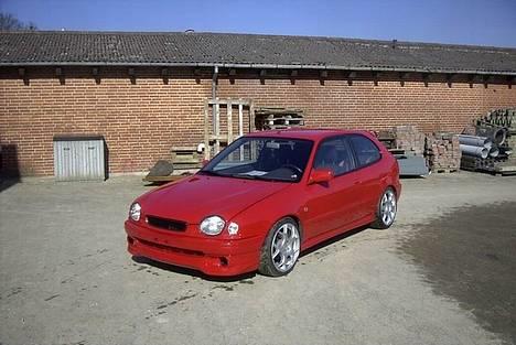 Aprilia Amico 50 (45KM.) - Der sker nok ikke noge ved at ha en billede af min bil her. Det er en Toyota Corolla G6R og i kan læse mere om den på BilGalleri.dk siden hedder http://www.bilgalleri.dk/html/gal_visbil.asp?ID=32281 billede 6