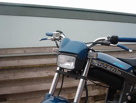 Suzuki street magic  (SOLGT) - standart men er ikk rigtig gået igang men at gøre noget ved den ENDNU billede 3