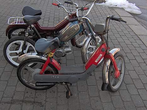 Vespa aaa ciao (SOLGT) - gammmelt billed billede 9