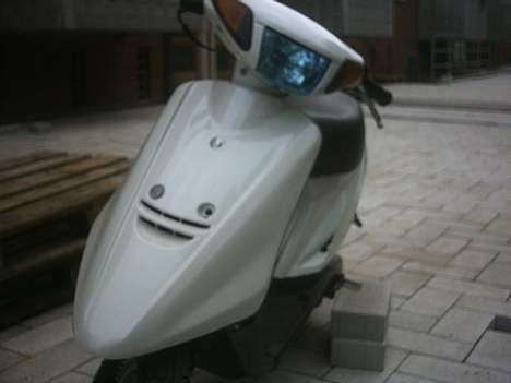 Yamaha Jog As [Byttet til SFX] - den er jo FLOT! :D - sry billedekvali.. billede 1