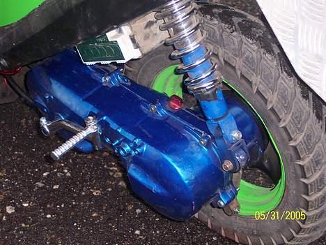 Yamaha jog - home paintet billede 2