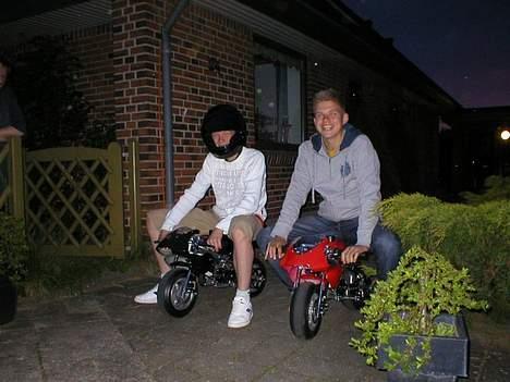 MiniBike Pocketbike.... solgt - mig til venstre peter til højre... billede 8