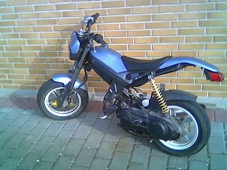 Suzuki street magic (solgt) billede 4