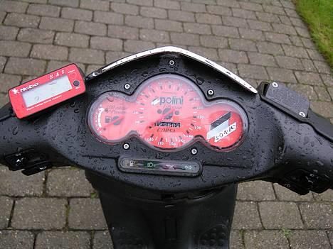 Aprilia Sonic - Hebo omdrejningstæller og hjemmelavet speedometerplade til 180 km/h. billede 5