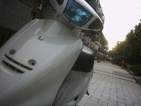 Yamaha Jog As [Byttet til SFX] - gamle damer kiggede på da jeg lå nede på jorden for at tage dette pic billede 16