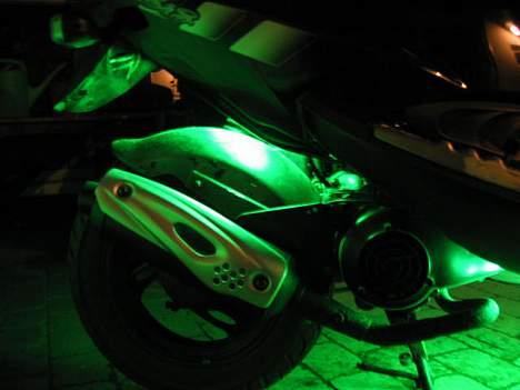 PGO dr.big *(TOTAL SKADET)*  - nice hva. gir en fed effekt med oplyst baghjul, motorblok og udstødning. nu er der dobbelt op over baghjul. nye billeder kommer billede 11