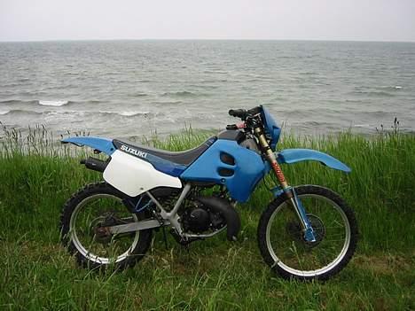 Suzuki RMX er blevet stjålet - Dejligt at bo ved vandet billede 1