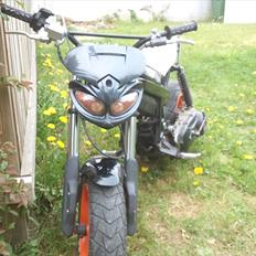 Suzuki street magic (solgt)