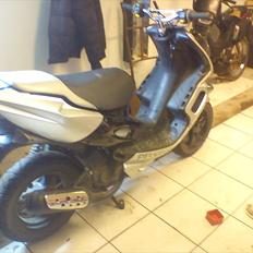 Peugeot speedfight 2