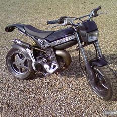 Suzuki street magic 