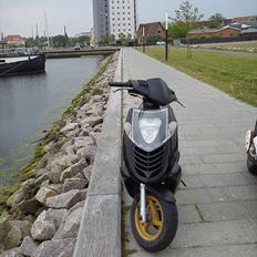 Aprilia sonic gp solgt