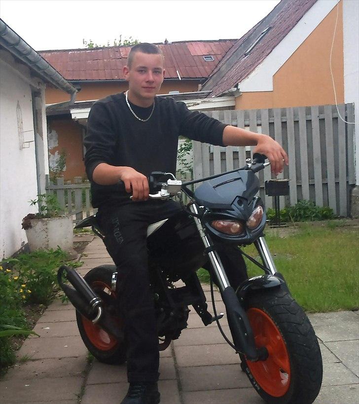 Suzuki street magic (solgt) billede 1