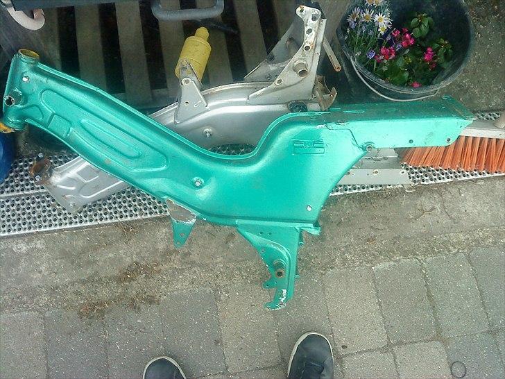 Kreidler rmc (projekt) (the green devil) - mit fine stel som skal sandblæses og males grønt billede 3