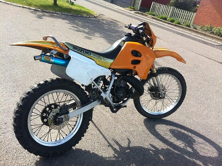 Suzuki RMX billede 2