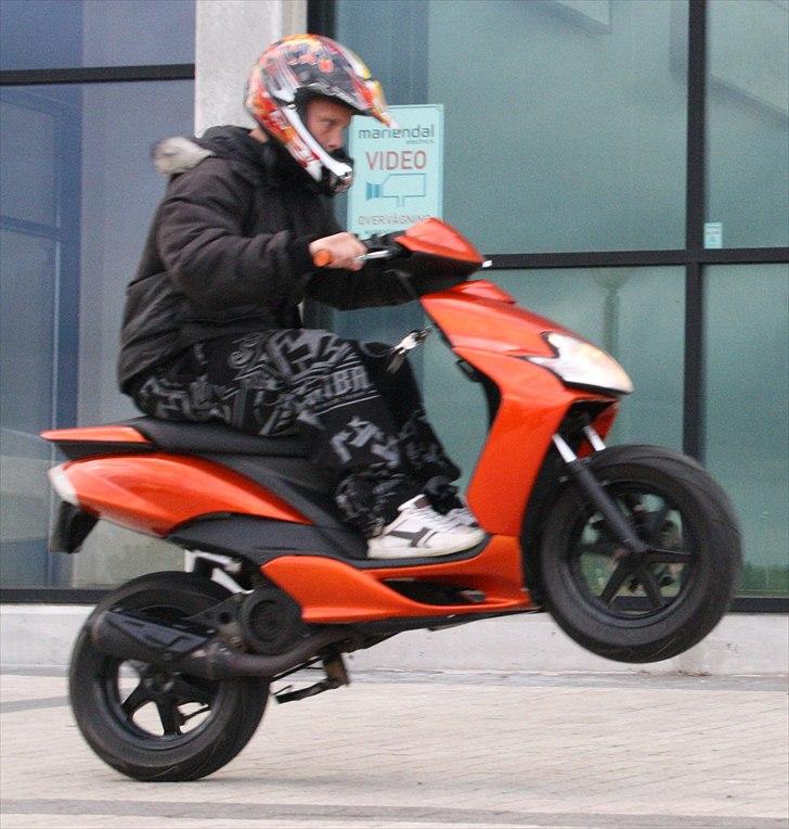 Yamaha Jog R billede 2