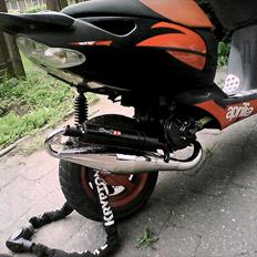 Aprilia Sonic LC
