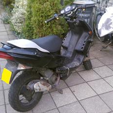 Peugeot speedfight2 (solgt)