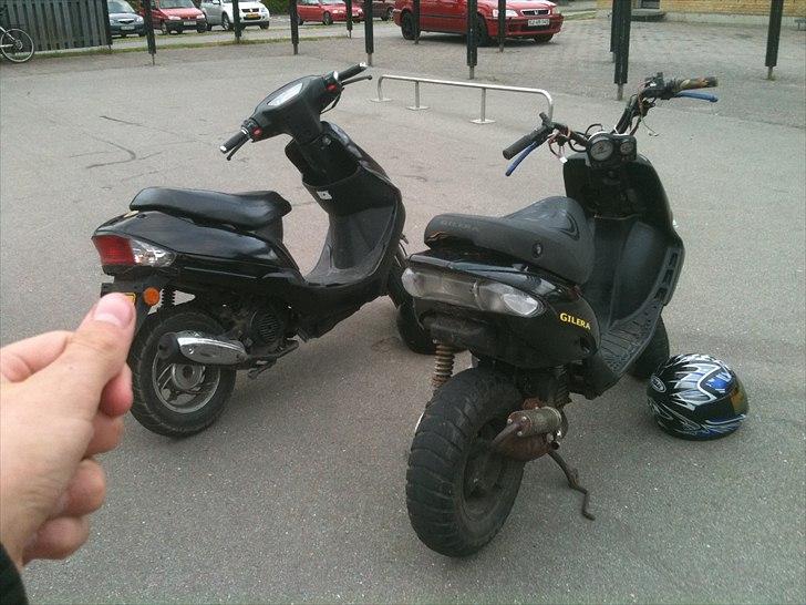 Gilera stalker min igen! solgt:/ - skjuler nummerpladen :D billede 3