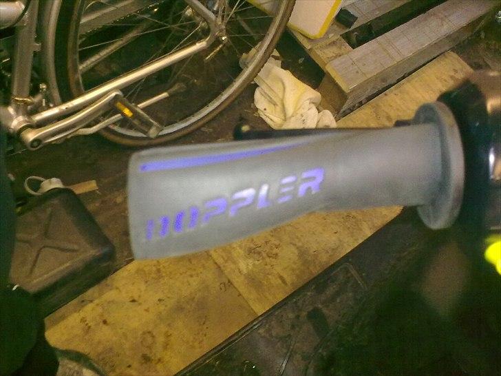 PGO Hot 50 Naked billede 16