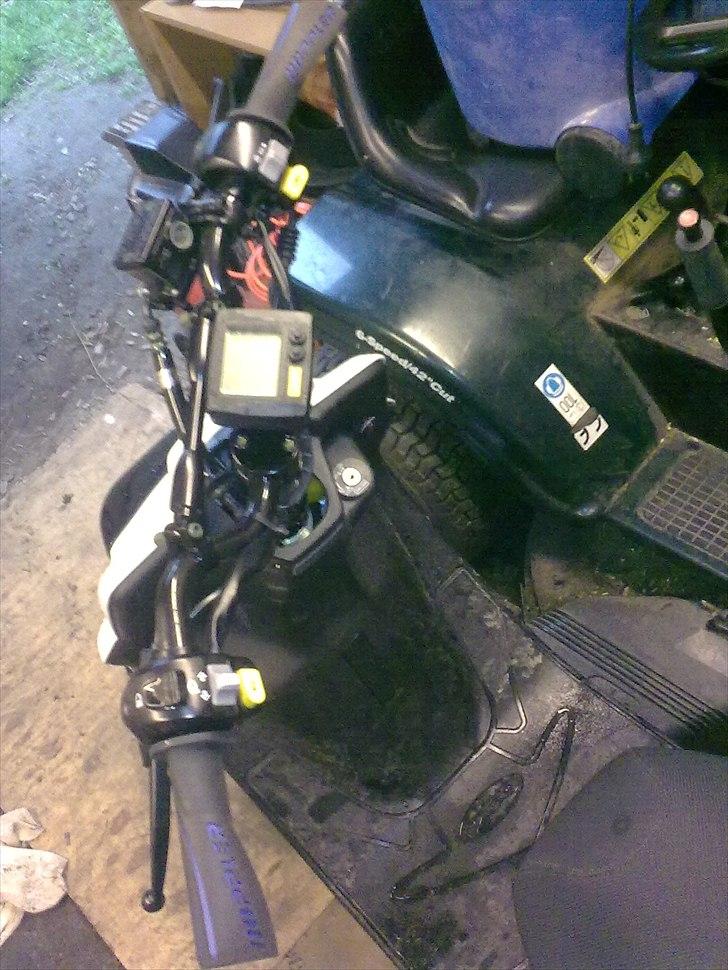 PGO Hot 50 Naked billede 17